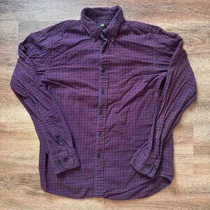 Uniqlo Casual Button Down Mens XS Red & Blue Plaid Formal Dress Shirt
